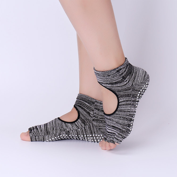 Non-Slip Yoga Socks with Grips - Yoga Toe Separator review and price
